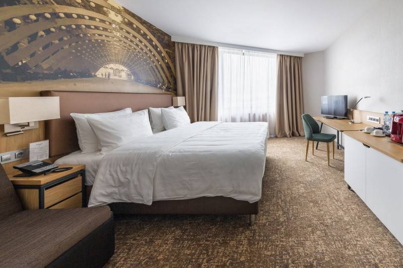 Отель Holiday Inn