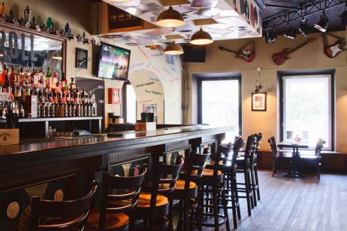 Rock’n’Roll bar ("Рок-н-ролл бар")
